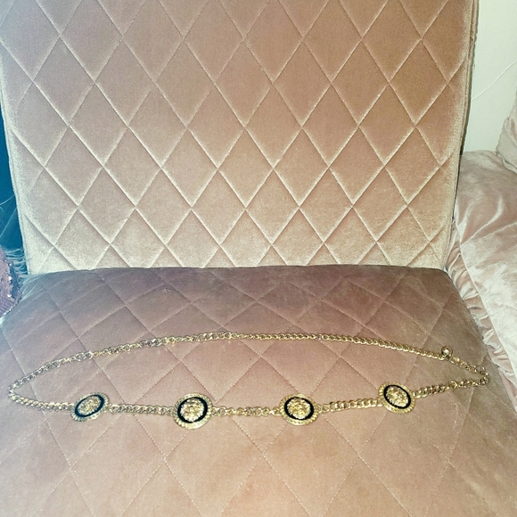 Accessories - Gold lions emblem chain belt